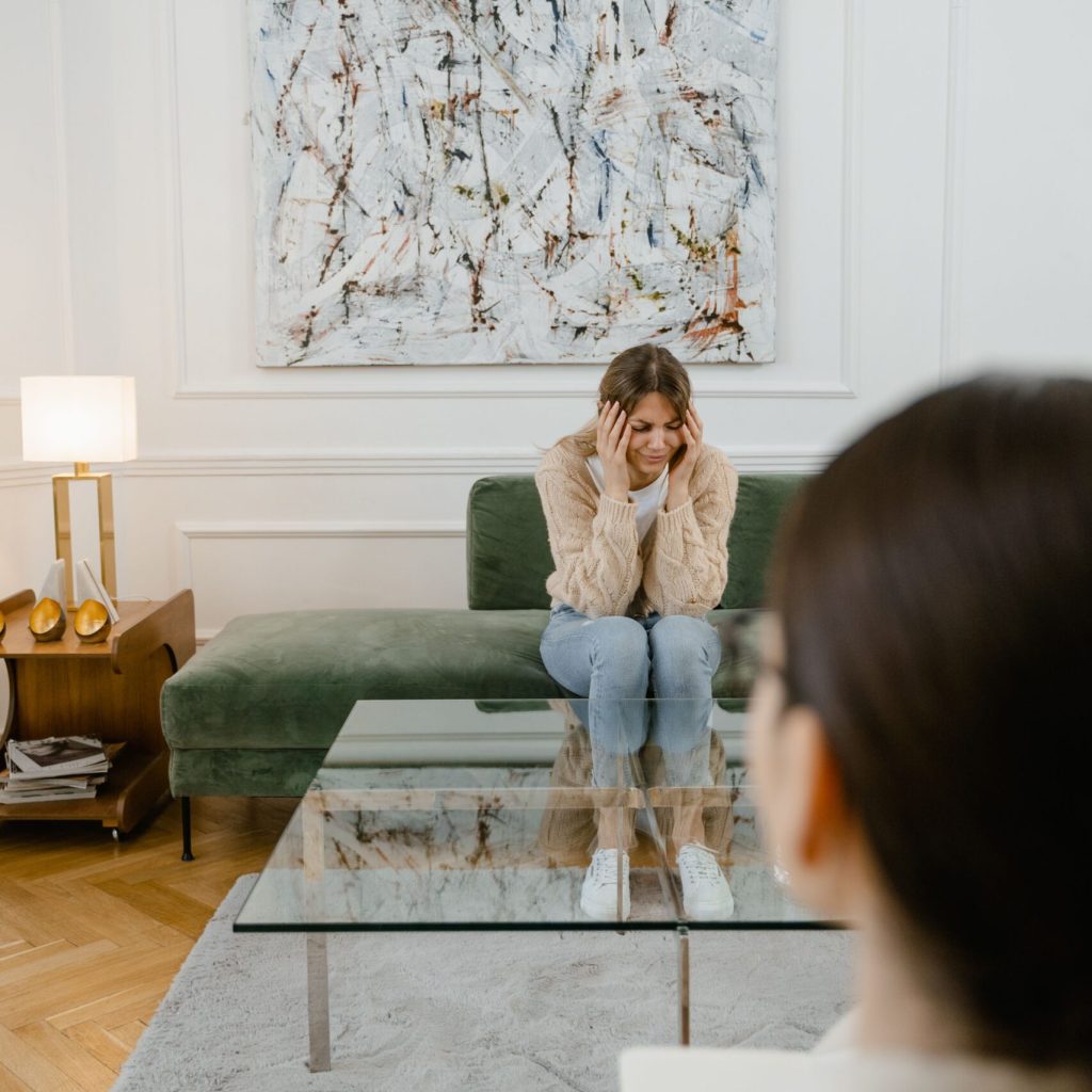 Signs You Need a Conflict Resolution Therapist